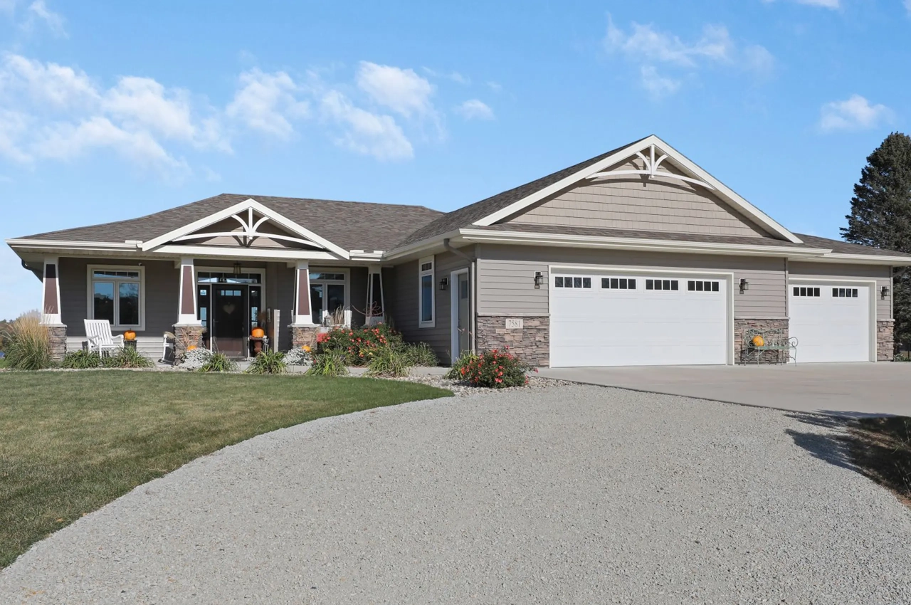 Front of house with Klauer Steel Siding